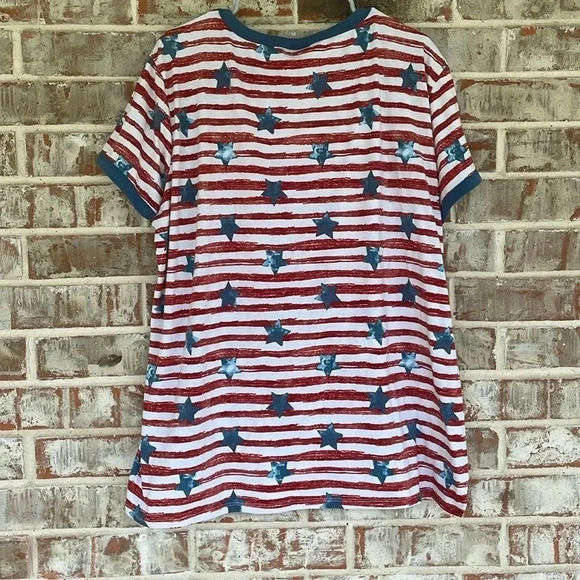 LuLaRoe Red White Blue Stars and Stripes Short Sleeved T-shirt - Picture 8 of 8